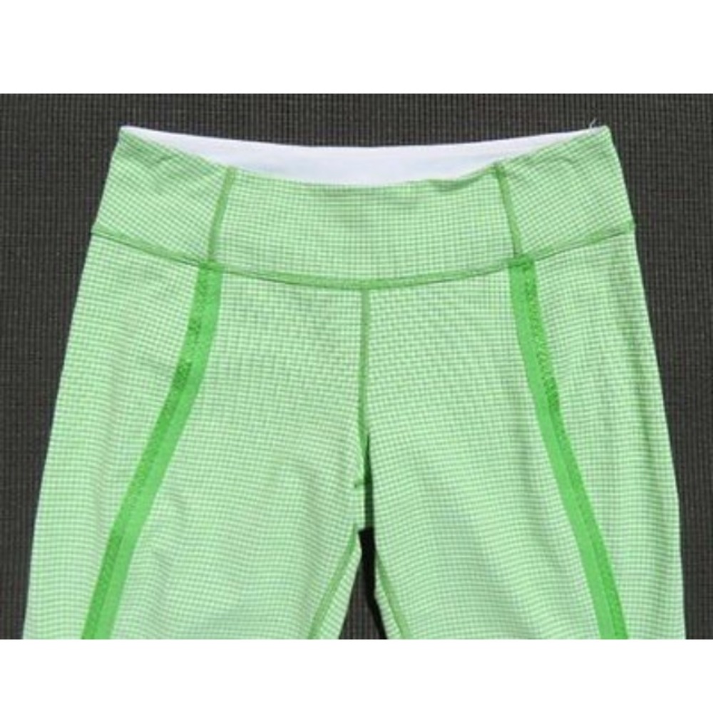 LULULEMON- Checkered Yoga Pants